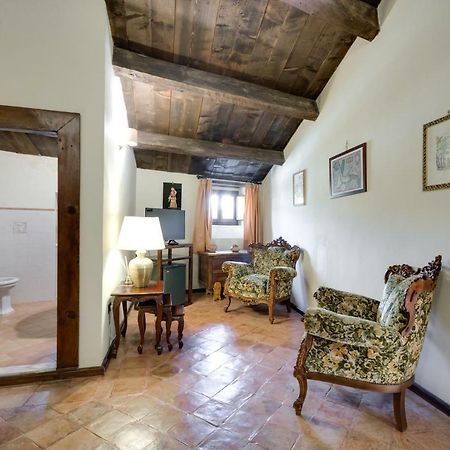 Castello Di Caccuri Suites Dış mekan fotoğraf