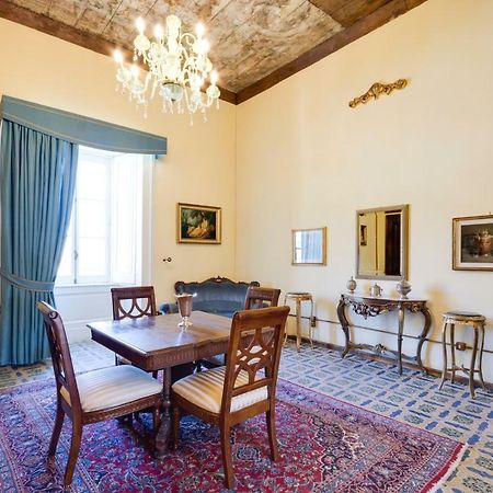 Castello Di Caccuri Suites Dış mekan fotoğraf