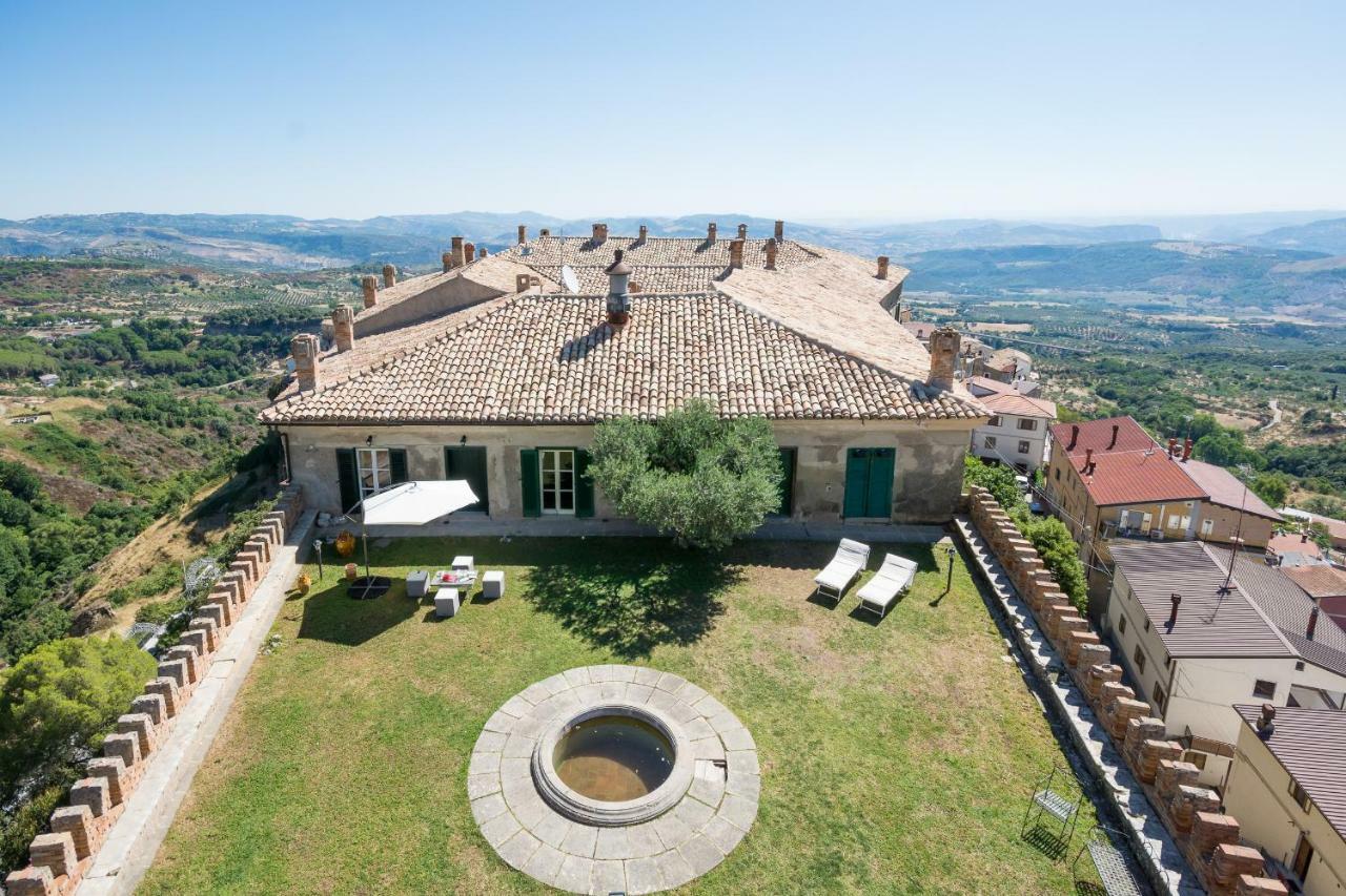 Castello Di Caccuri Suites Dış mekan fotoğraf