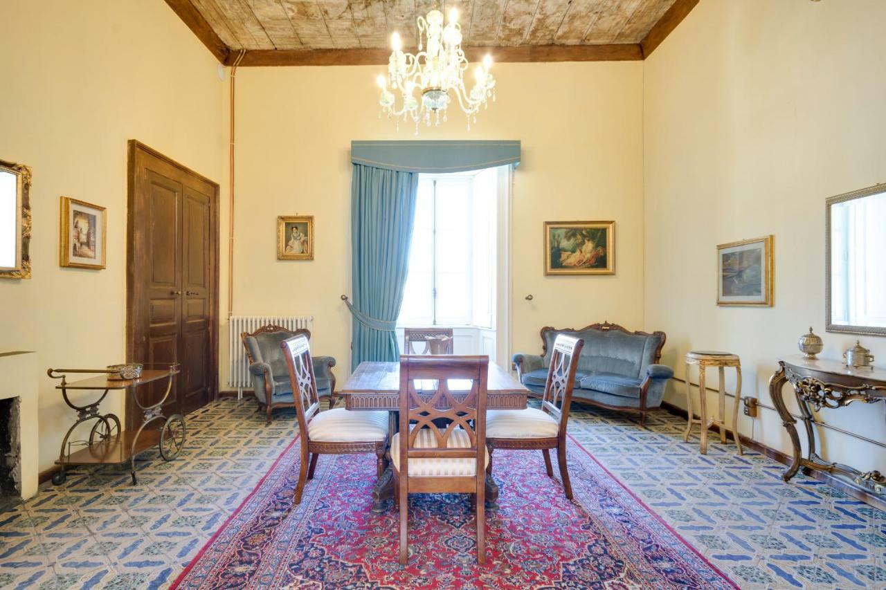 Castello Di Caccuri Suites Dış mekan fotoğraf