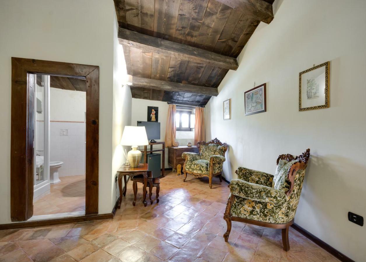 Castello Di Caccuri Suites Dış mekan fotoğraf